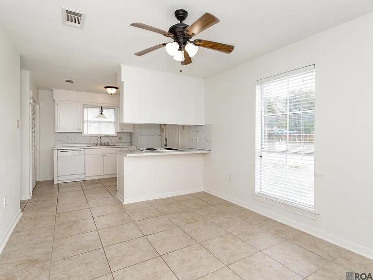 3431 Brightside Dr — Photo 6
