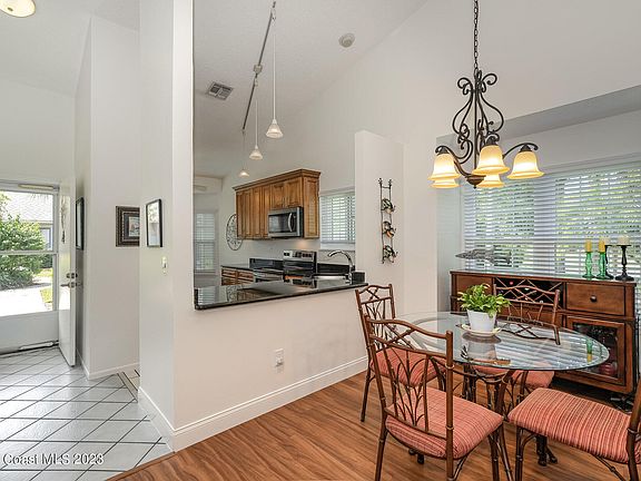5th image of 4824 Lake Waterford Way W #7-224