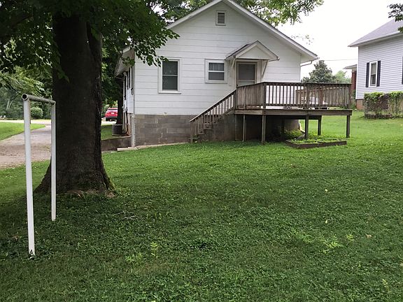 2nd image of 410 E Main St