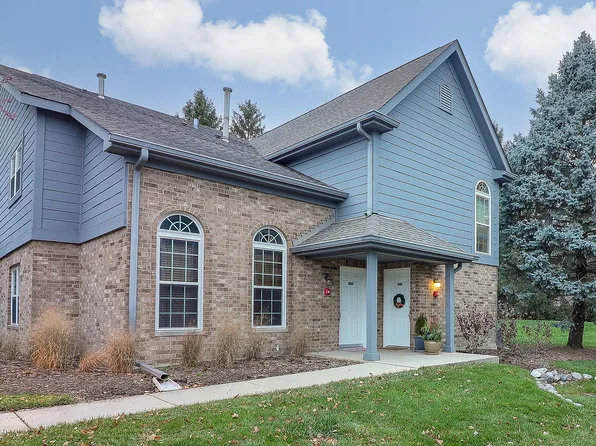 43 Foxcroft Rd APT 203, Naperville, IL 60565