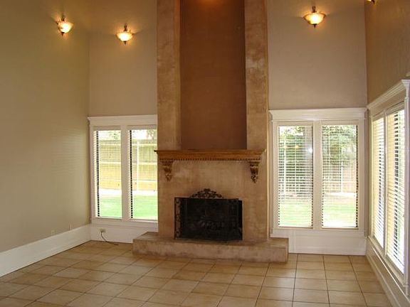 4th image of 2060 Fang Cir