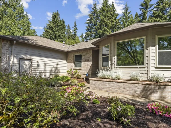 12595 SW Colt Ct, Beaverton, OR 97008