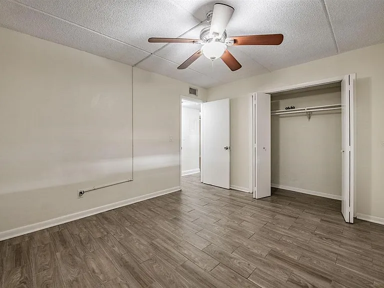 120 S Church Ave #101 — Photo 13