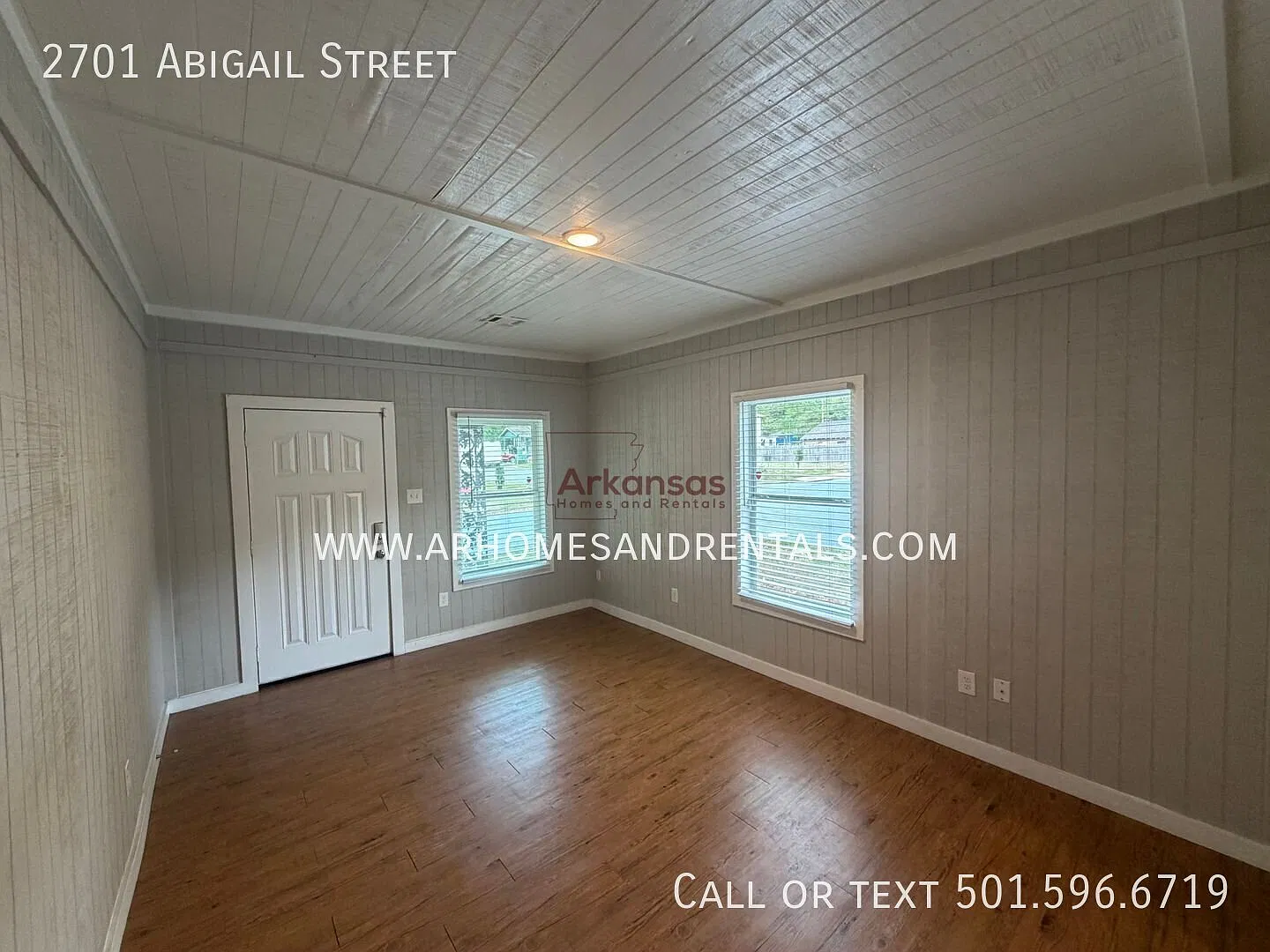 ** 1/2 Off First Month's Rent ** 2701 Abigail Street 3 Bedrooms | 1 Bathroom — Photo 2