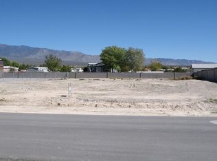6631 White Eagle Dr, Pahrump, NV 89061