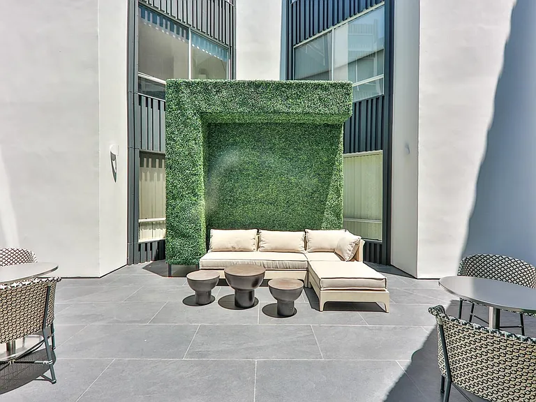 UrbanLux Hollywood Premium — Photo 11
