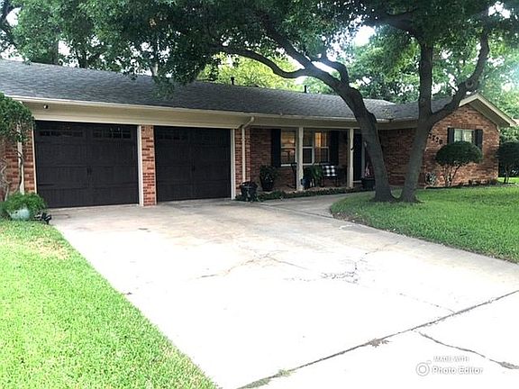 2nd image of 2720 Chase Dr