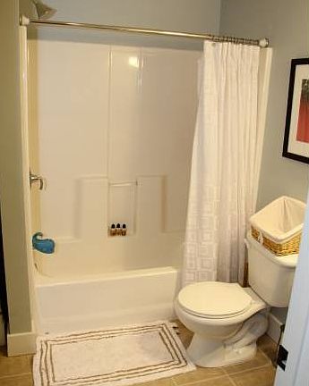 Bath 3 (full bath downsta