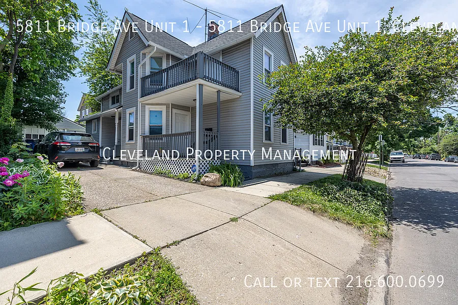 Charming 2 Bedroom units in Detroit-Shoreway — Photo 2