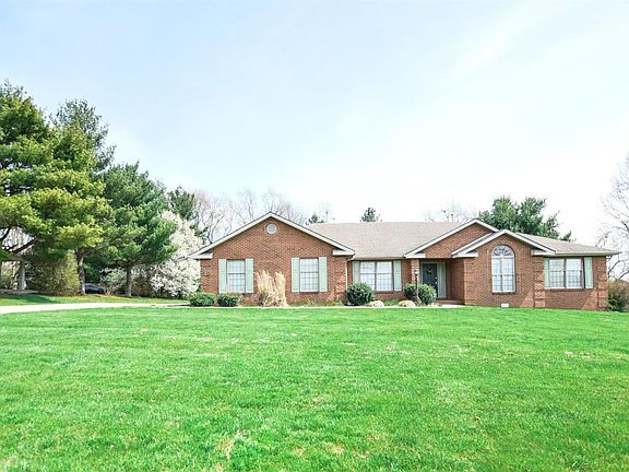 2nd image of 123 Holly Hills Dr