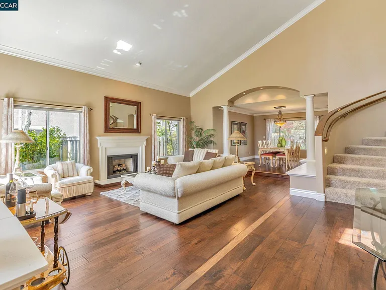 668 Sun Tree Ct — Photo 7