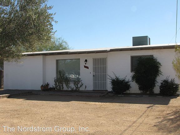 2nd image of 5138 E Lee St #9