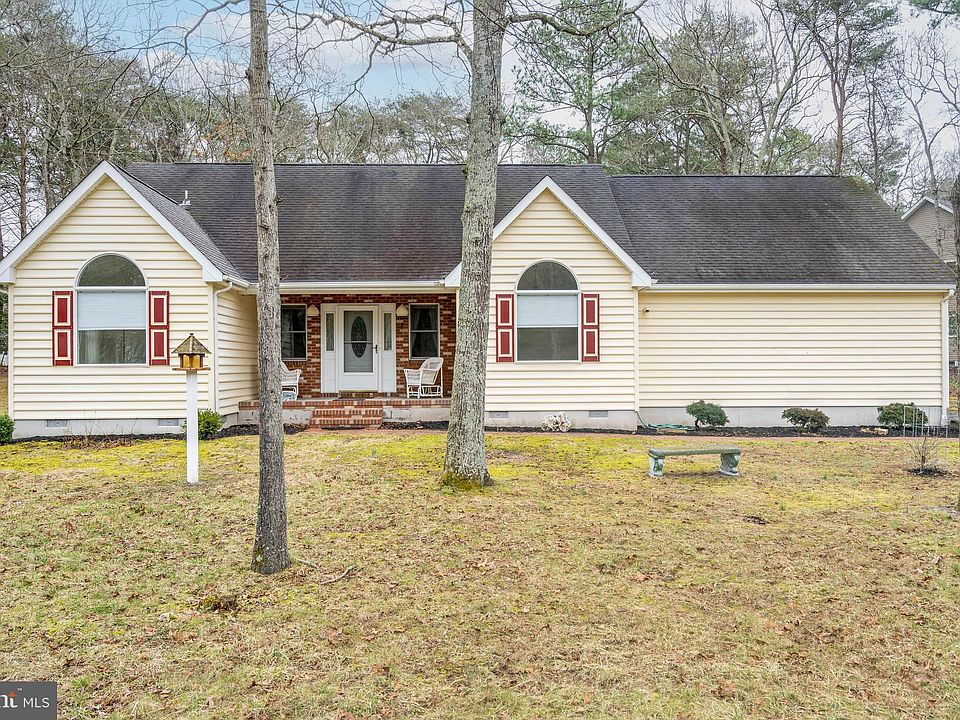 1st image of 23847 Creek Ln