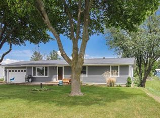 820 Meadow Dr, Traverse City, MI 49685
