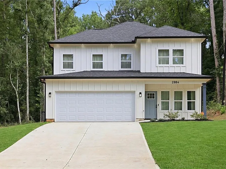 2884 Thompson Cir — Photo 1