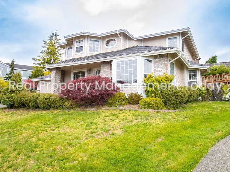 5315 Port View Pl NE — Photo 3