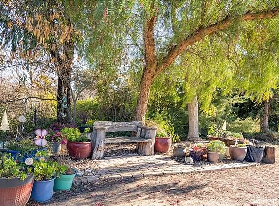 5th image of 2635 California Poppy Ln