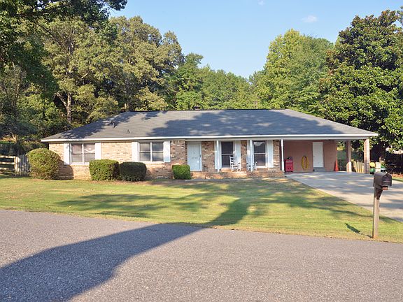 3rd image of 4709 Lavender Dr