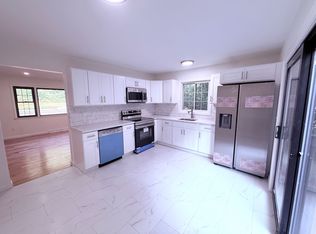 215 N Main St #1, Ansonia, CT 06401