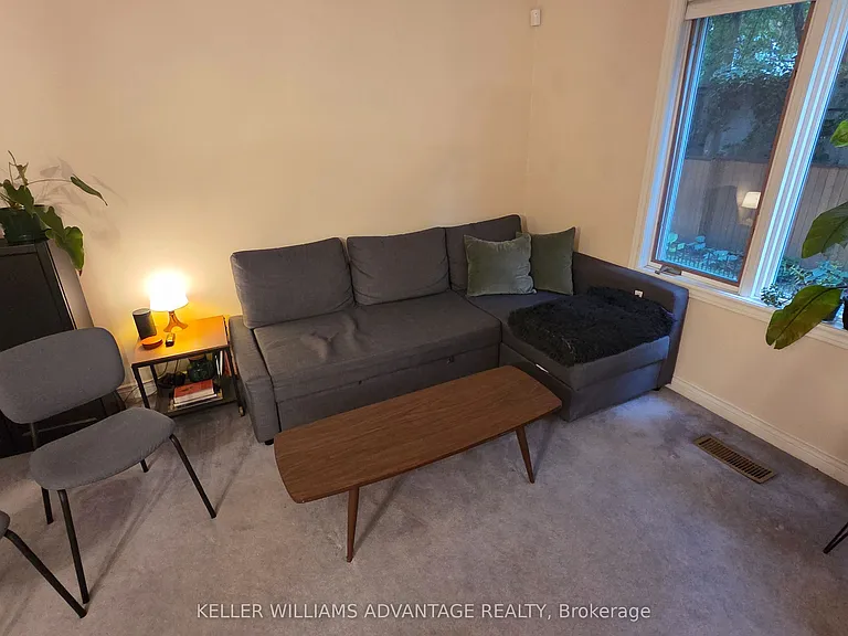 217 Saint George St #37 — Photo 9