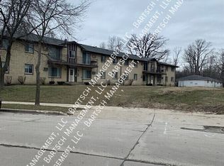 4325 N 104th St APT 6, Milwaukee, WI 53222