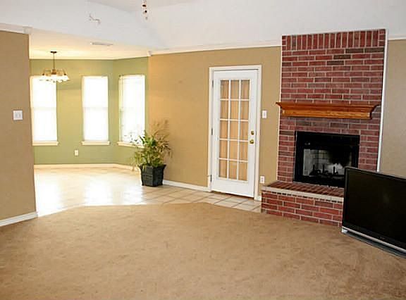 5th image of 4417 Cole Dr