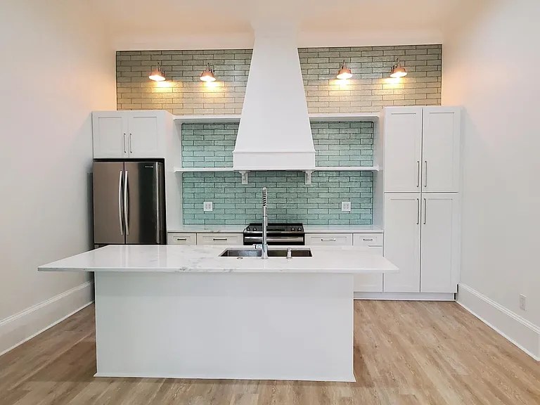 306 W Park Ave #A — Photo 8