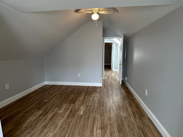 52 Monroe Ave #2F — Photo 19