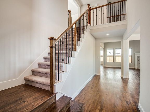 2nd image of 16383 Willowick Ln