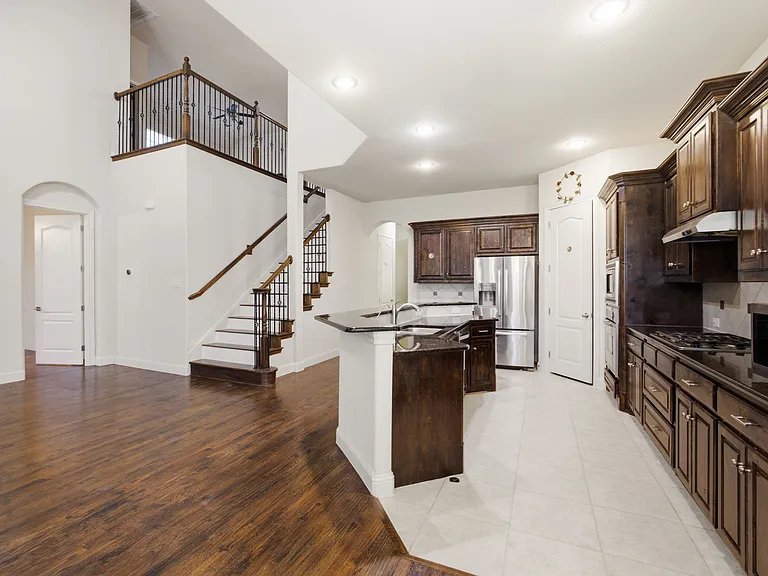 328 Anna Ave — Photo 15