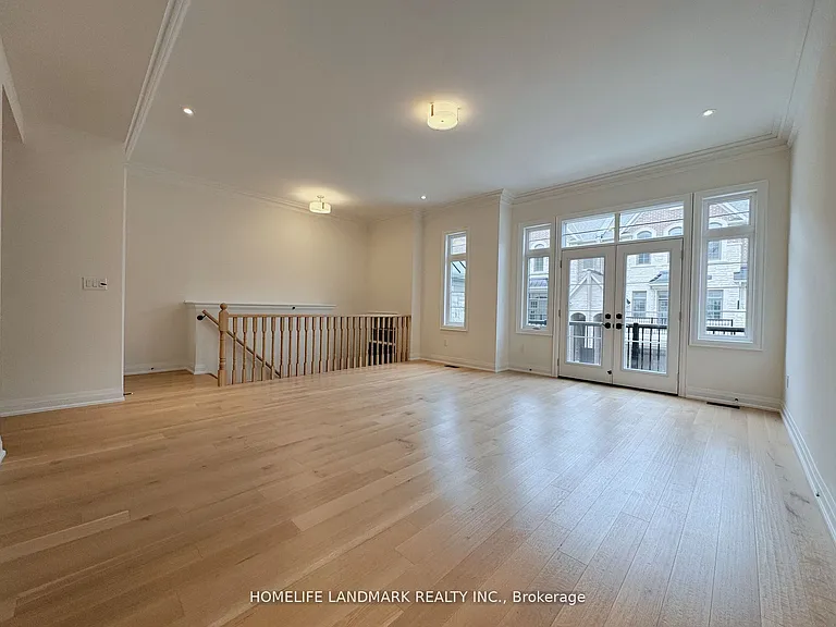 73 West Village Ln — Photo 7