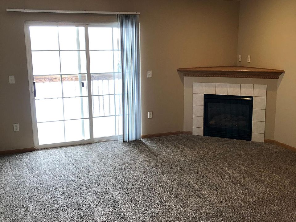 2nd image of 10131 Sutton Dr Unit 9