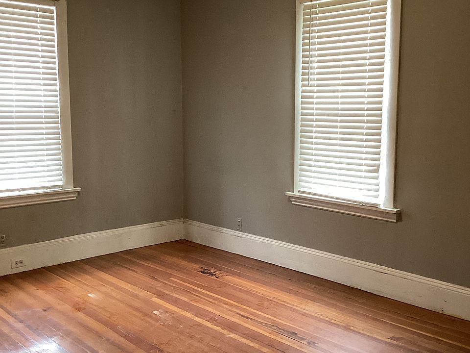 1st image of 9 Charles St #1