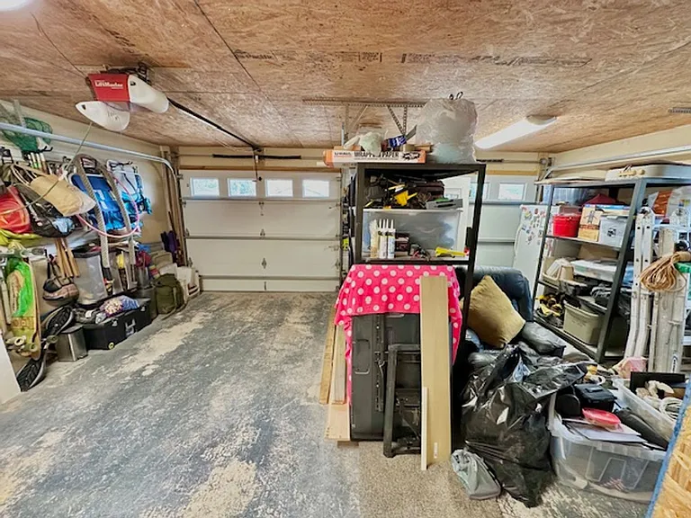 203 Hastings Ct — Photo 12