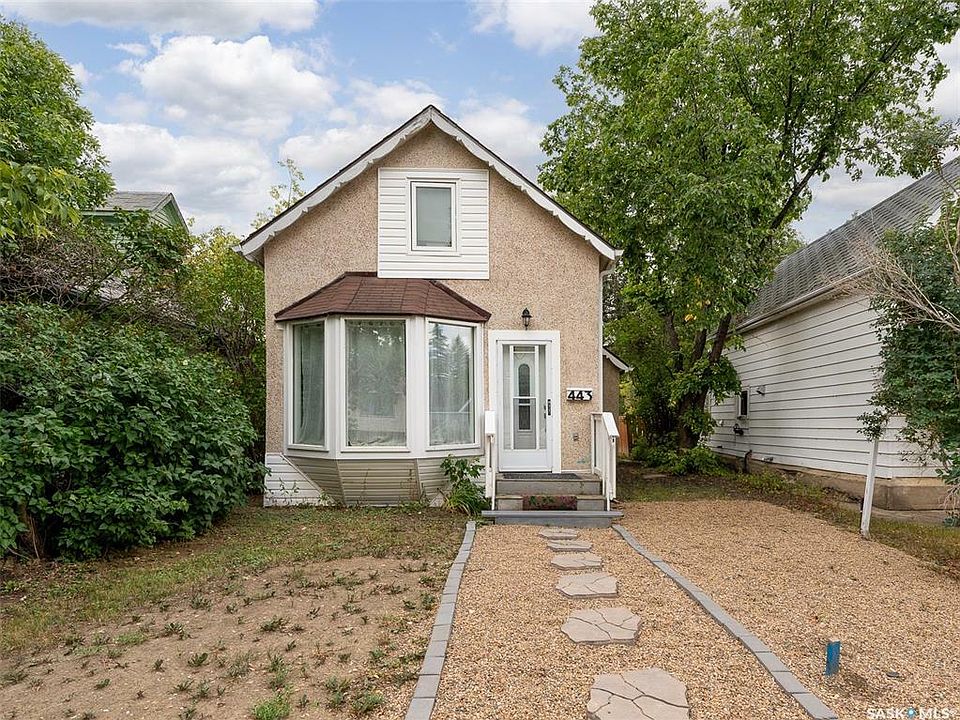 1st image of 443 Athabasca St W