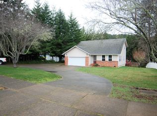 750 Ranch Rd, Reedsport, OR 97467