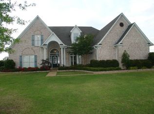 390 Military Rd, Collierville, TN 38017