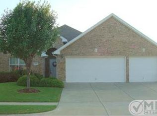 2307 Armstrong Rd, Grand Prairie, TX 75052