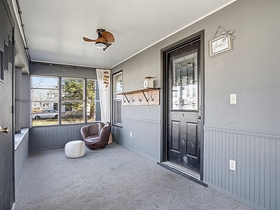 3rd image of 326 2nd St