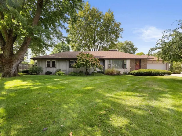 55903 Oak Manor Pl, Elkhart, IN 46514