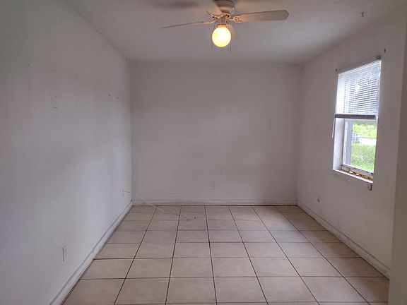 3rd image of 3976 46th Pl
