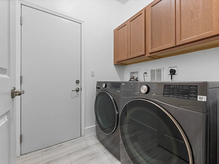 6752 Osage Cir — Photo 24