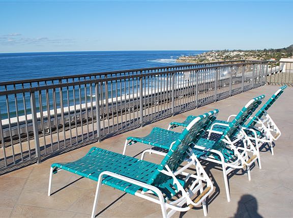 4th image of 4767 Ocean Blvd Unit 403