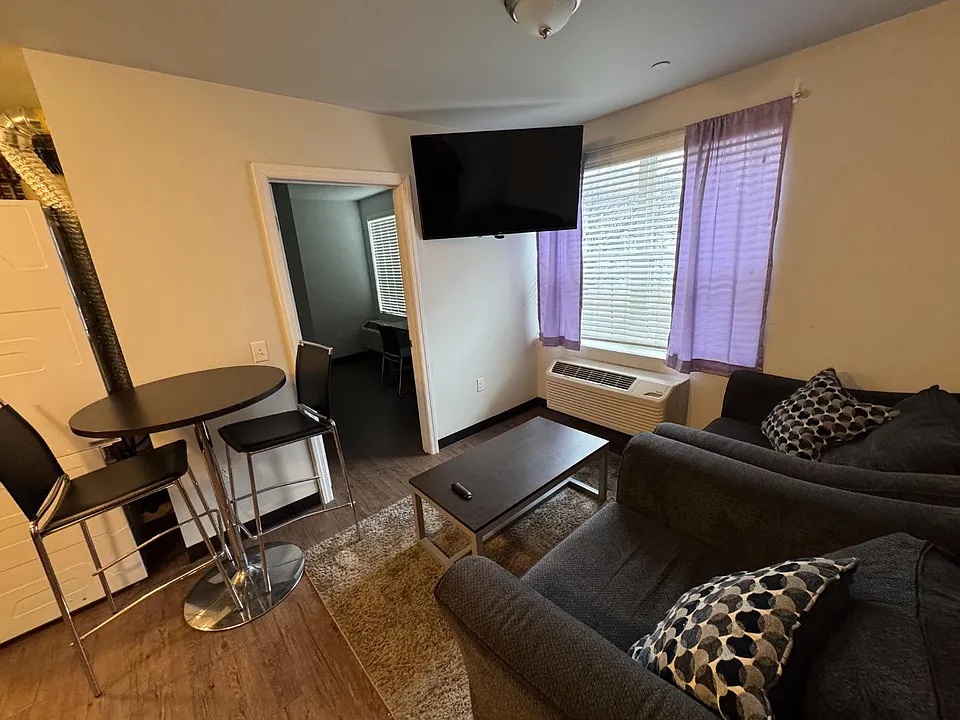 150 Eyer St #201-B