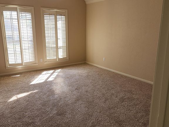 5th image of 2265 Orchid Ln