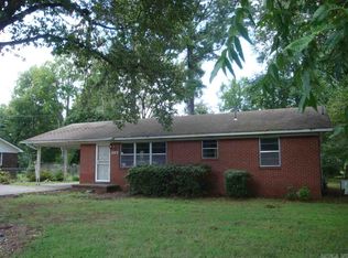 203 E Searcy St, Kensett, AR 72082