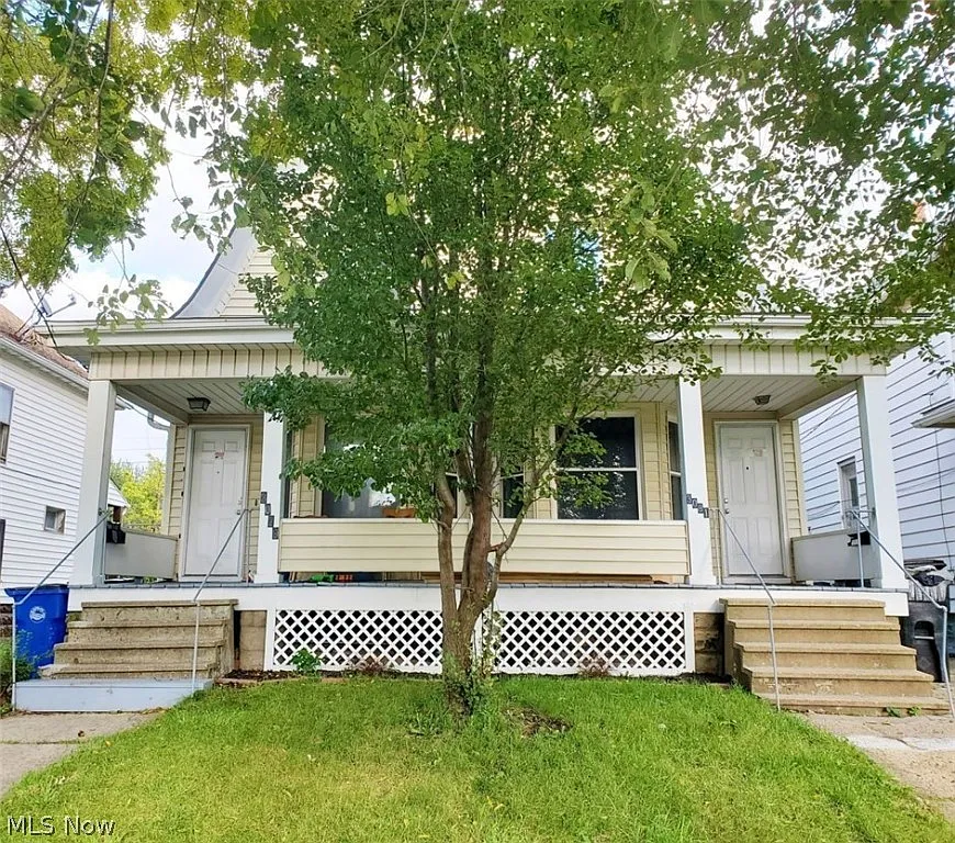 3079-3081 W 106th St photo 1