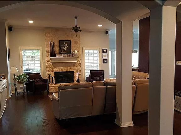 3rd image of 1512 Registry Dr