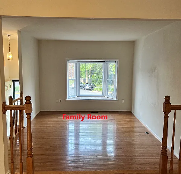 9714 Lakepointe Dr — Photo 4