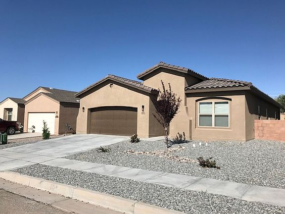 2nd image of 1711 Camino Rustica SW